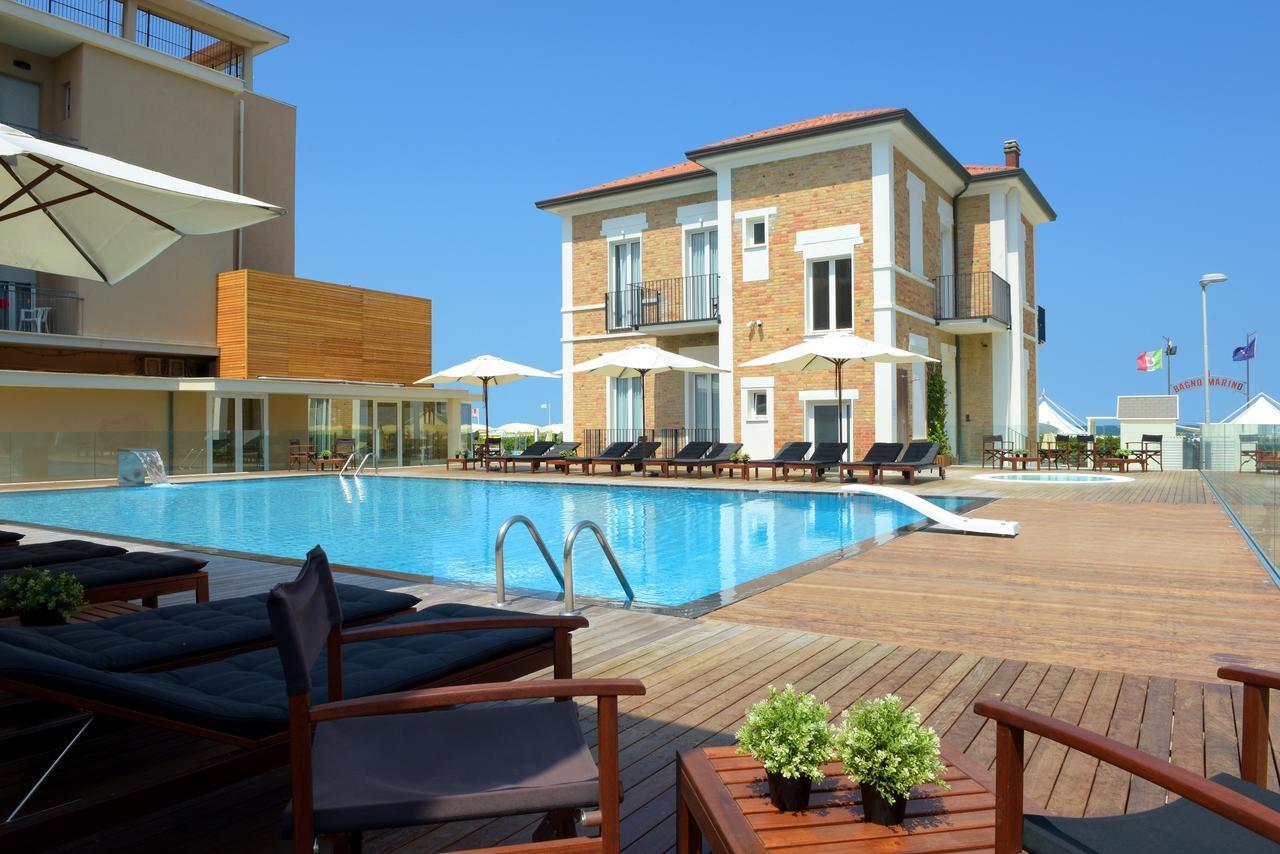 בלריה-איגאה מרינה Hotel Capanni מראה חיצוני תמונה